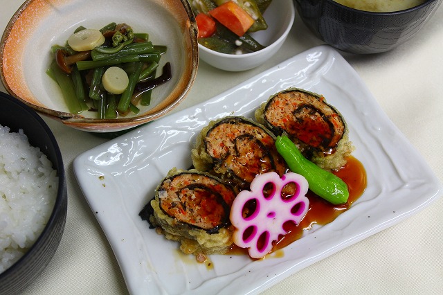 鶏肉の海苔巻揚げ