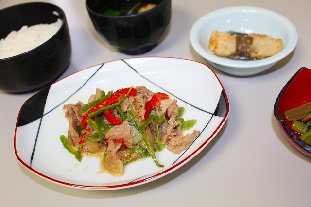 豚肉の胡麻味噌炒め