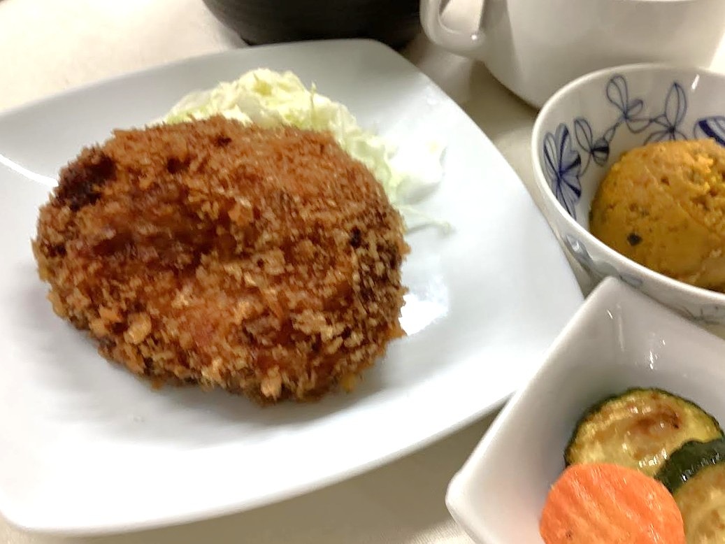 鶏挽肉のメンチカツ