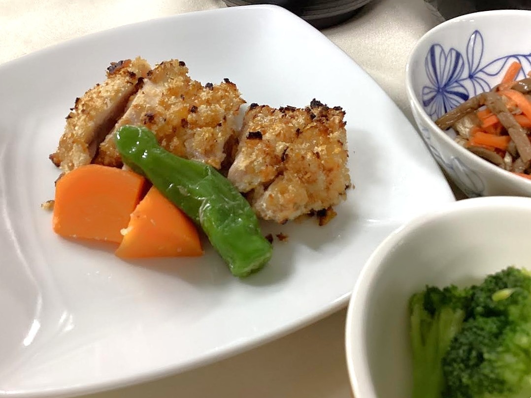 鶏肉のコーンフレーク焼き