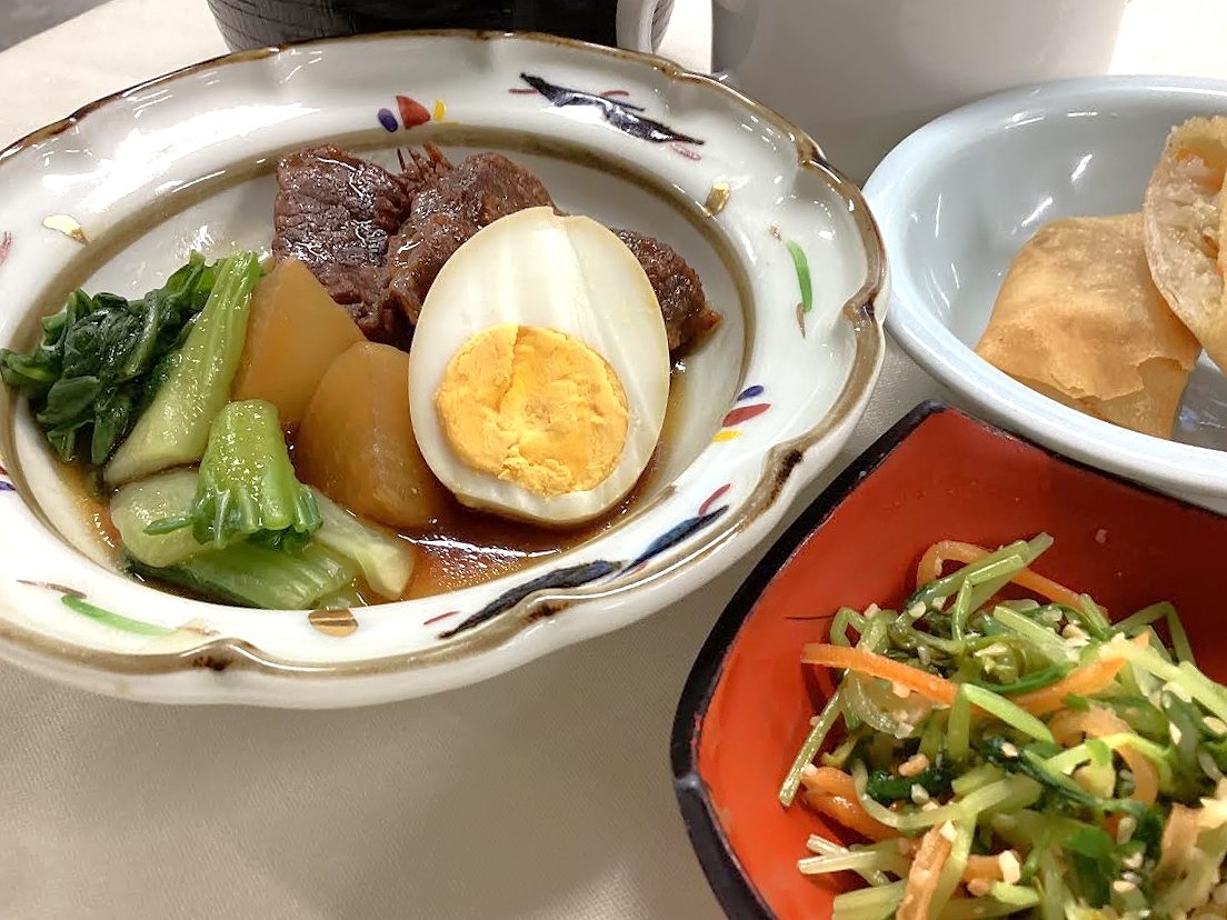 牛肉のオイスター煮込み