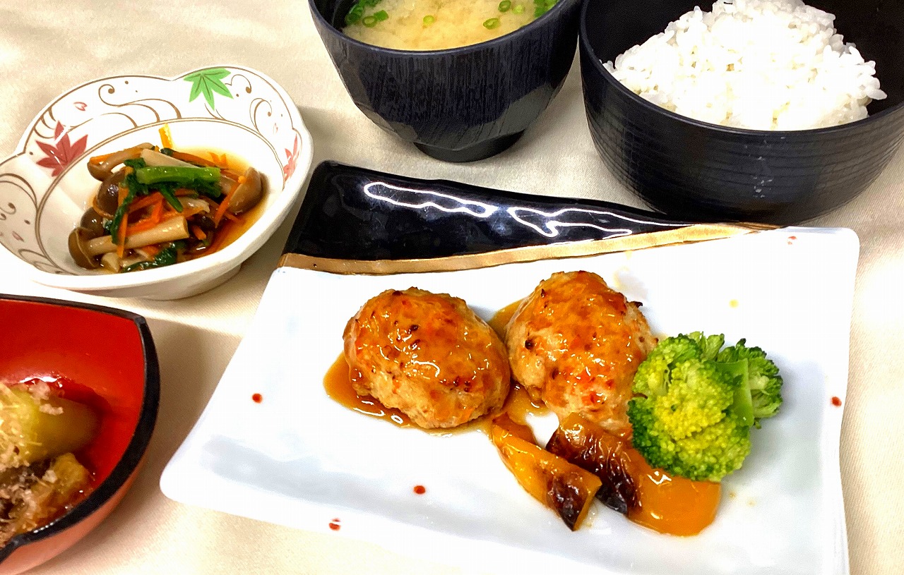 鶏つくねの照り焼き