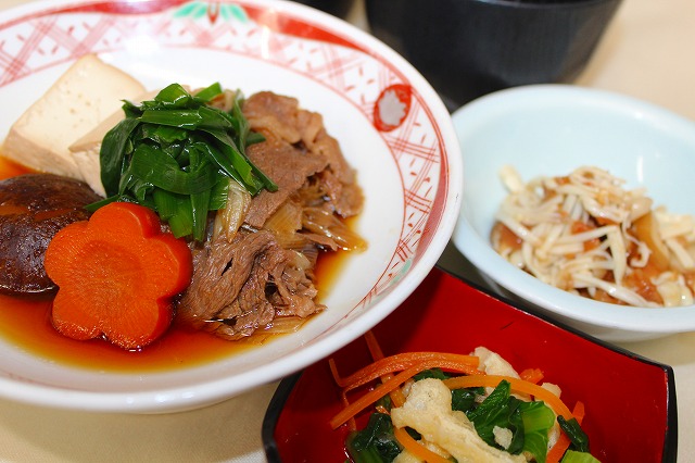 牛肉とニラの肉豆腐