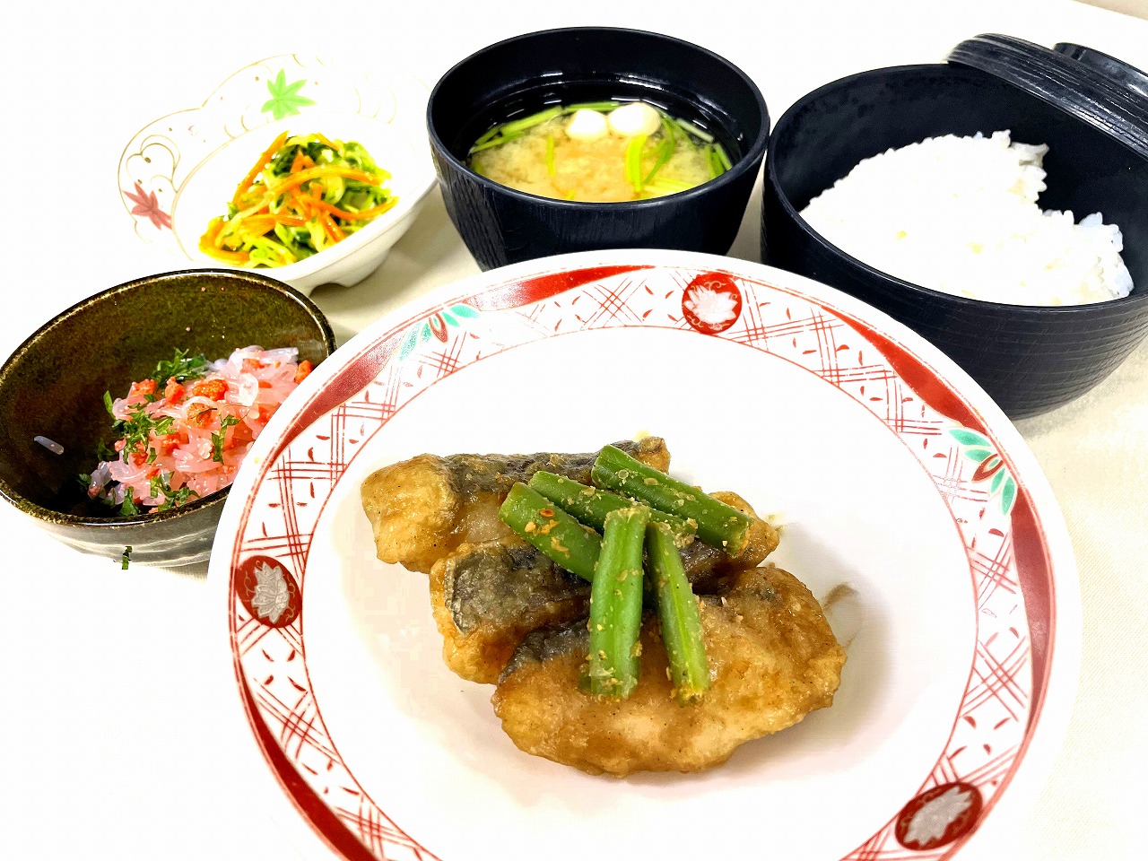 ホキの甘辛胡麻絡め