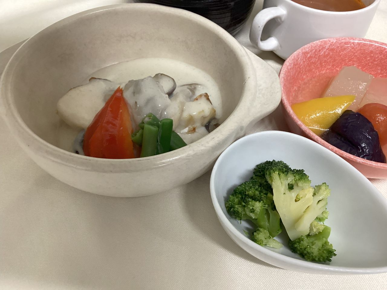 鯛のポワレ～きのこクリームソース～
