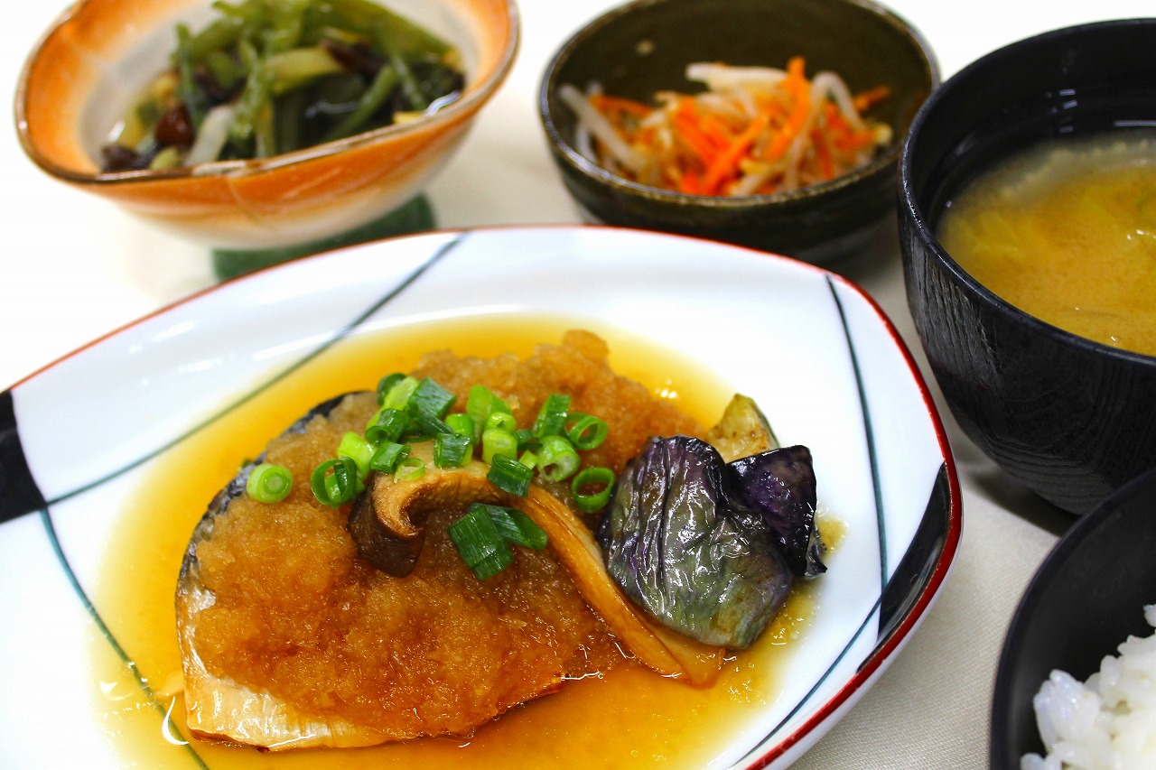 鯖のおろし醤油だれ