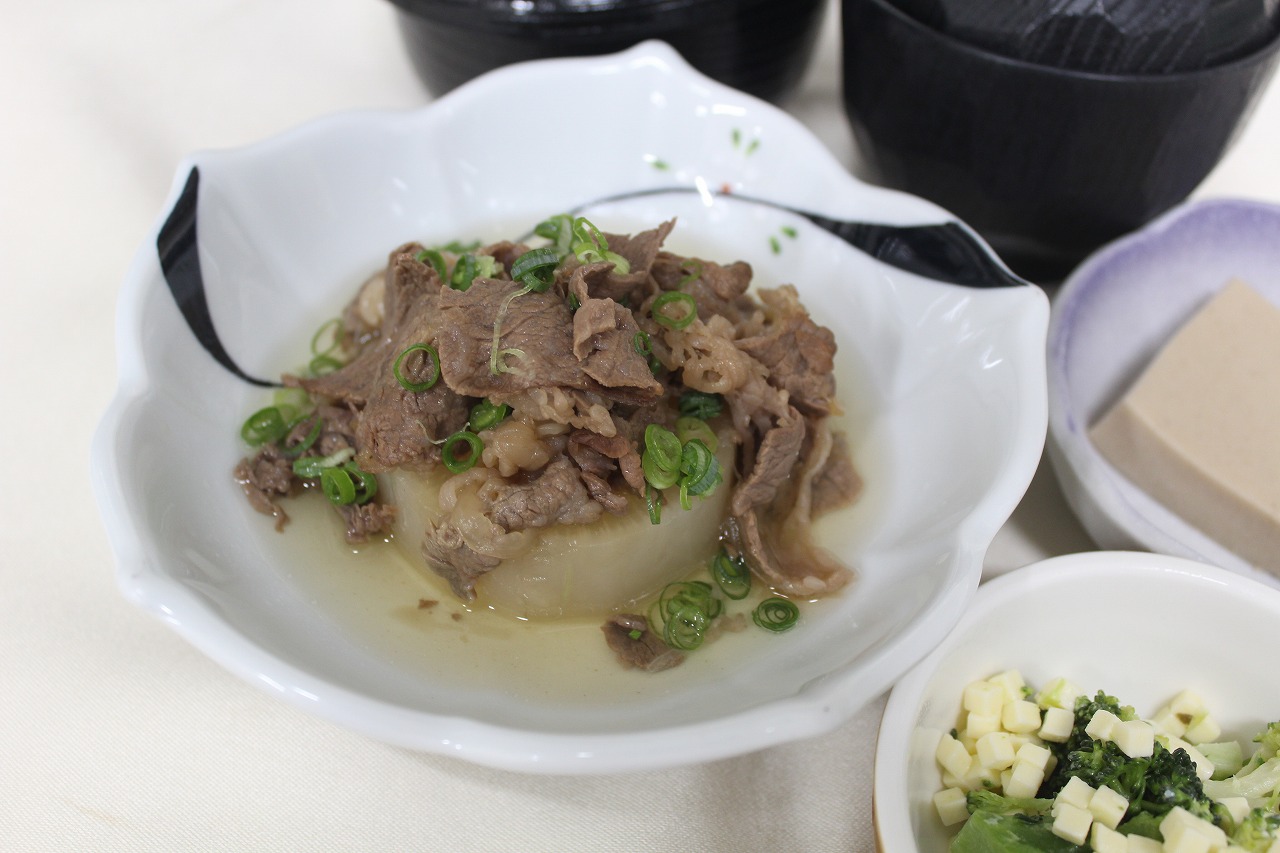 甘辛牛肉と大根の出汁かけ