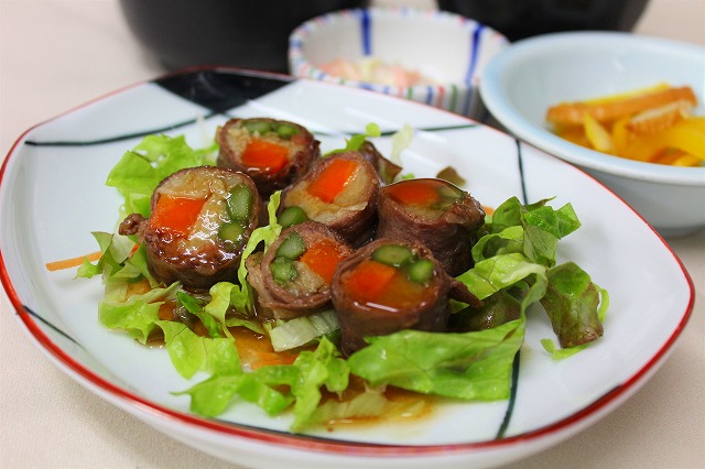 牛肉の野菜巻き