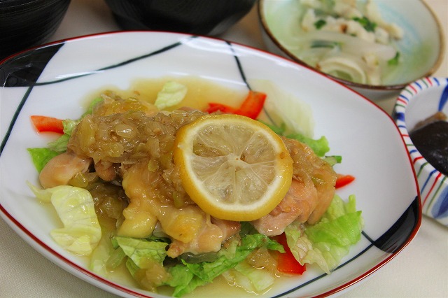 鶏肉のネギ塩レモン焼き