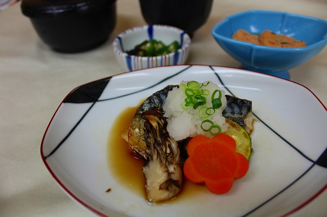 鯖のおろし醤油だれ