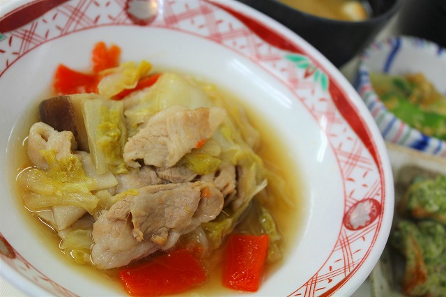 豚肉と白菜の中華煮込み