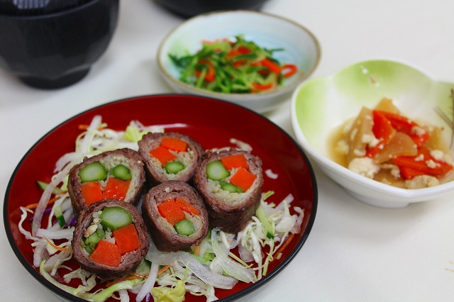 牛肉の野菜巻き