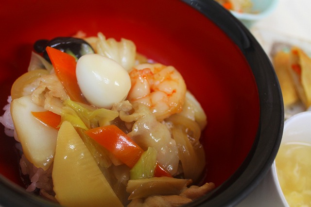 野菜たっぷり中華丼