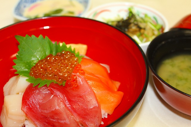 フェア食「海鮮丼」