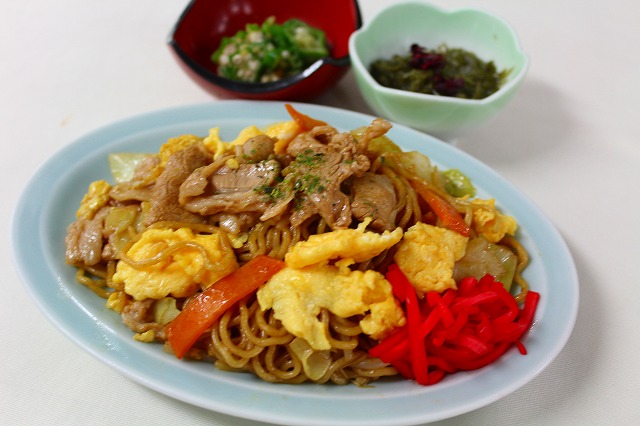 豚肉入り焼きそば