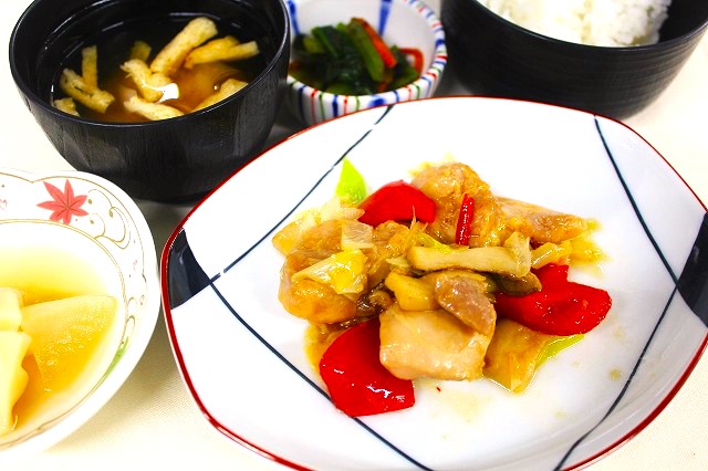 鶏肉とエリンギ柚子胡椒炒め