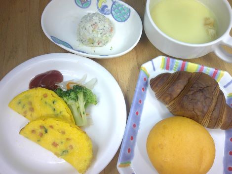 彩りオムレツ