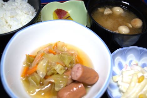ウインナーとキャベツの和風煮