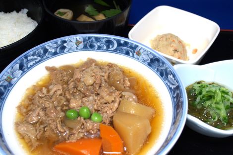 牛肉の肉じゃが