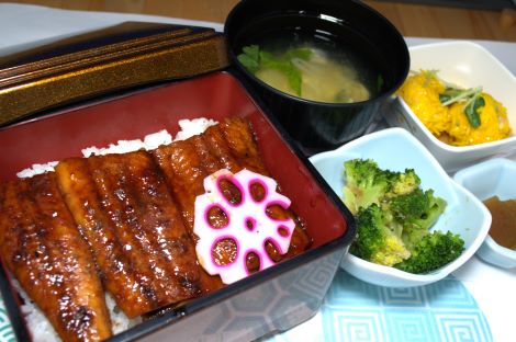 土用の丑の日　うな重