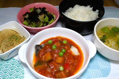 鱈の野菜たっぷりトマトソース